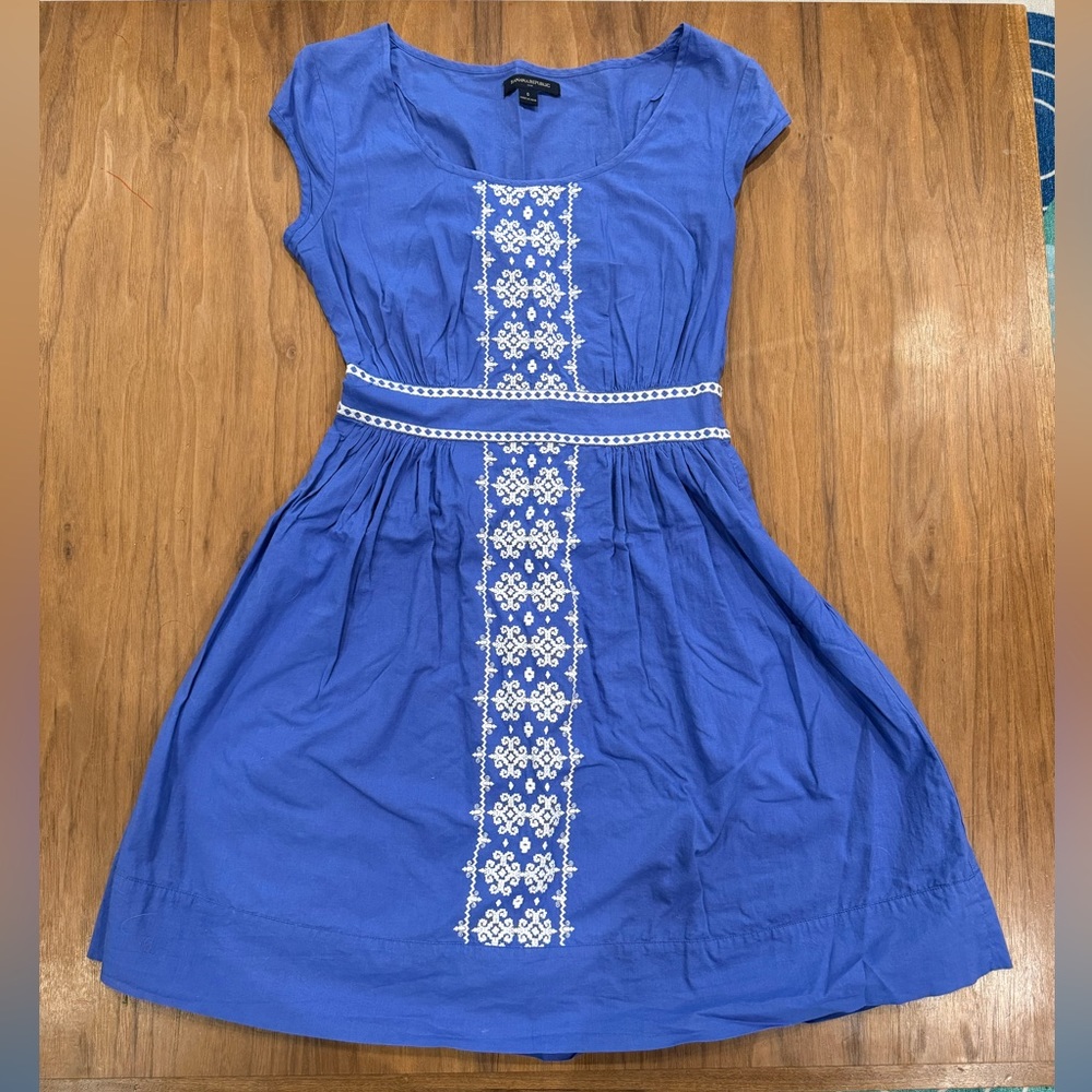 Banana Republic Blue Embroidered Sun Dress Size 0